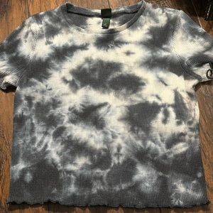 Colorful cropped shirt